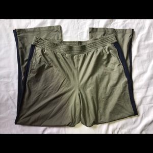 Aerie women’s XXL athletic pants!